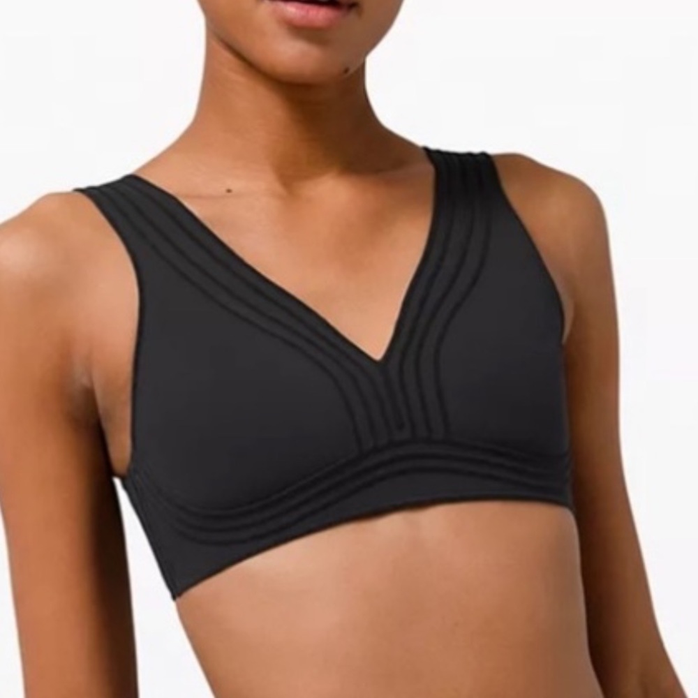 Lululemon | Velvet Get In Line Bra